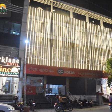 Hotel Parklane Agra (Uttar Pradesh) Exterior foto